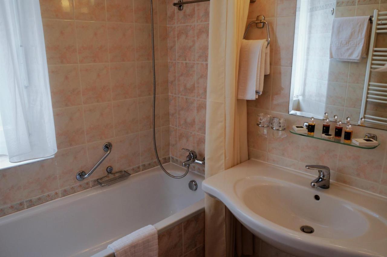 Bristol Vila Tereza Karlovy Vary Luaran gambar