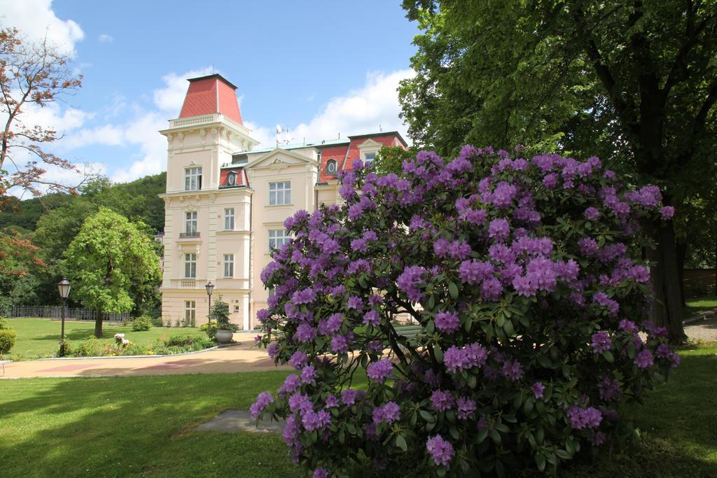 Bristol Vila Tereza Karlovy Vary Luaran gambar