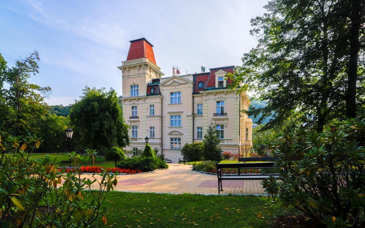 Bristol Vila Tereza Karlovy Vary Luaran gambar